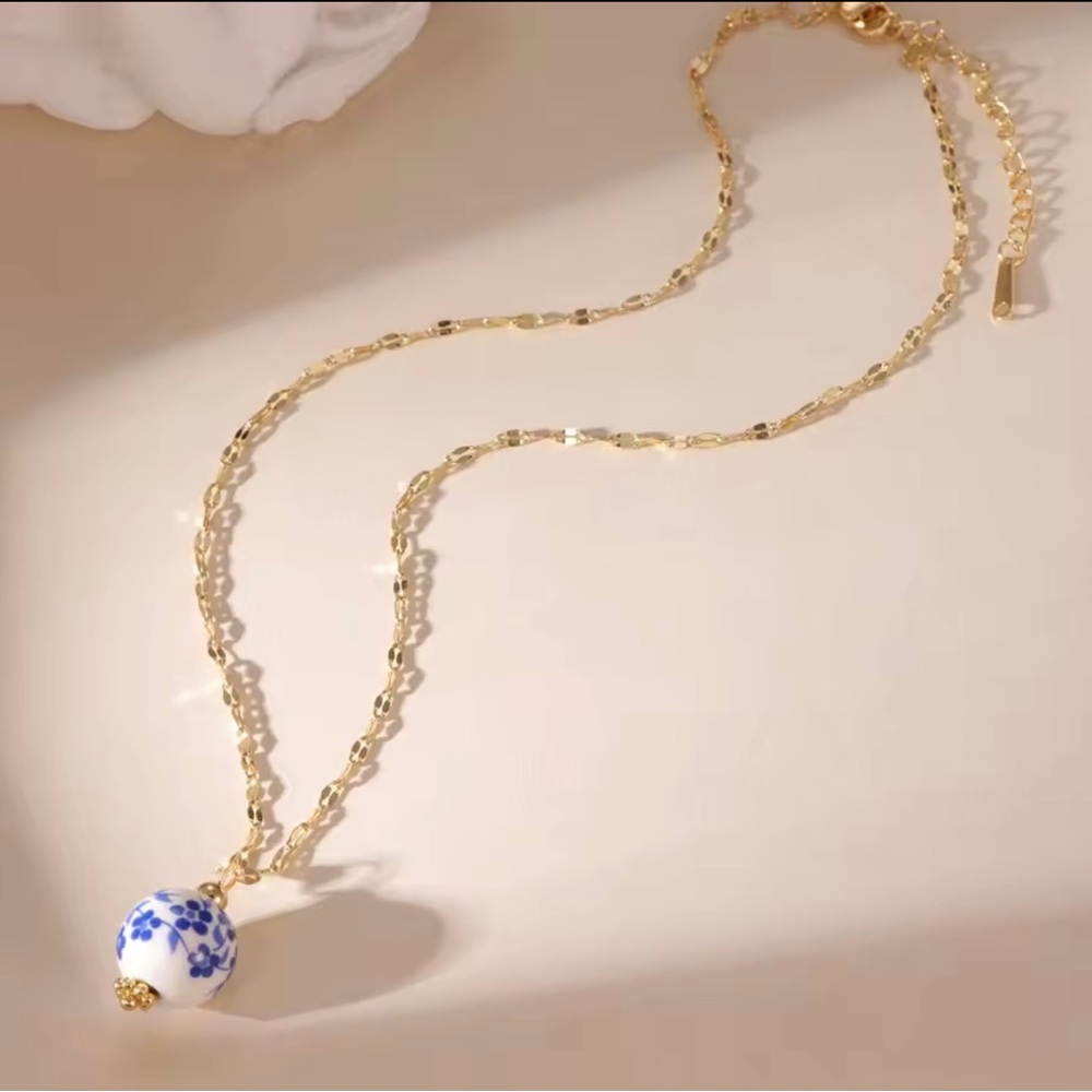 Blue & White Ceramic Pendant Necklace Chinoiserie Delft Floral Stainless Chain